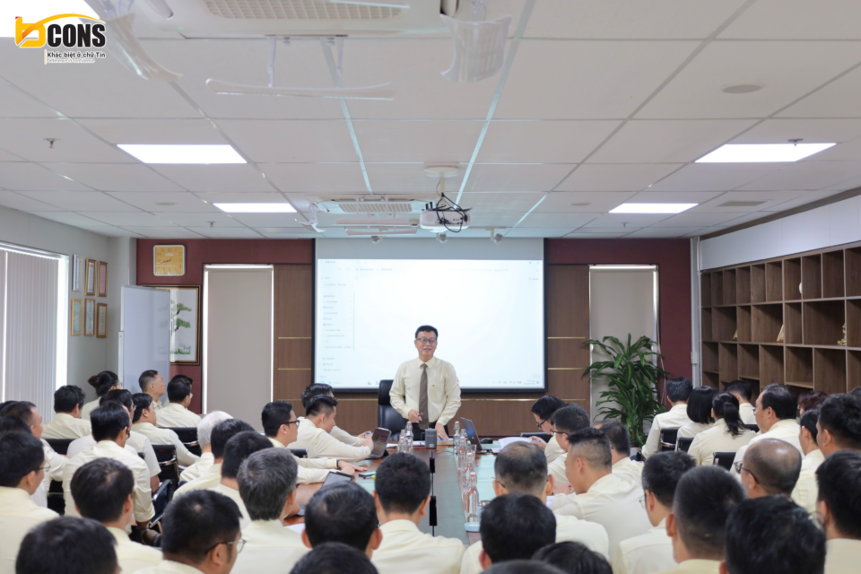 TẬP ĐOÀN BCONS HỌP GIAO BAN THÁNG 08/2026 – TẬP TRUNG NÂNG CAO HIỆU QUẢ QUẢN LÝ VÀ VẬN HÀNH